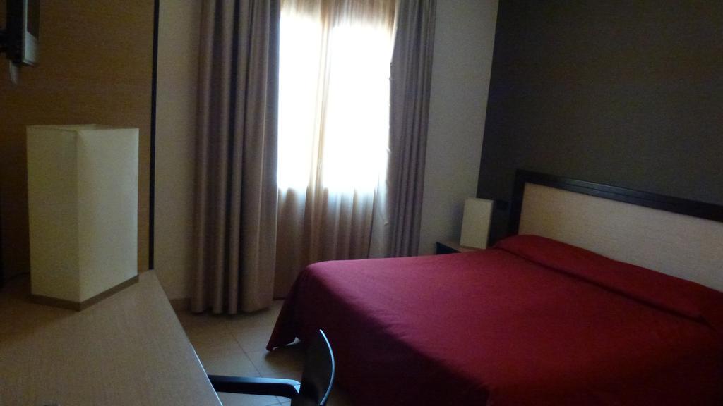Hotel Il Portico Favignana Bagian luar foto
