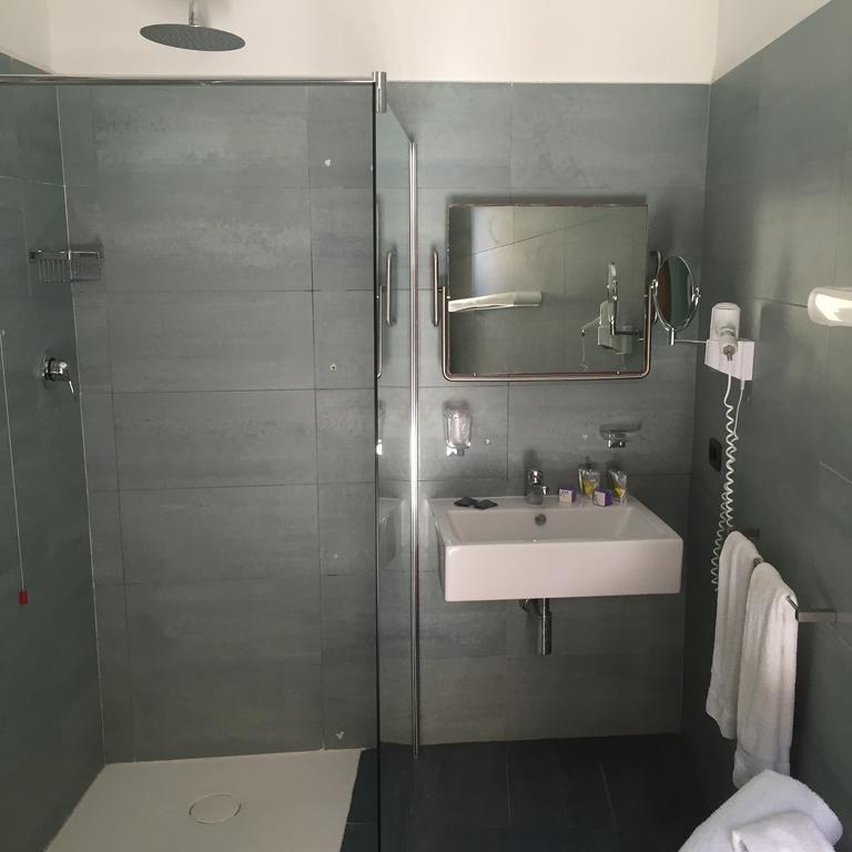 Hotel Il Portico Favignana Bagian luar foto
